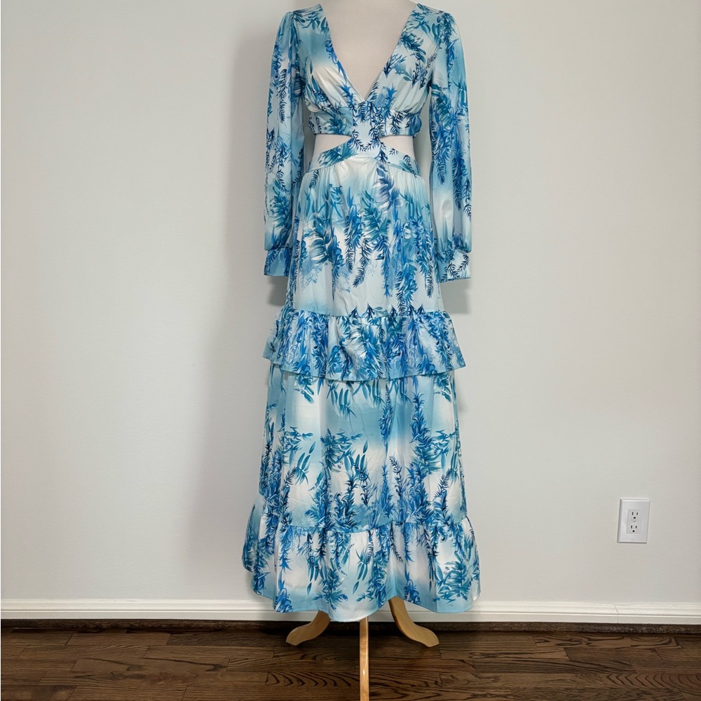 Elegant Blue Floral Maxi Dress